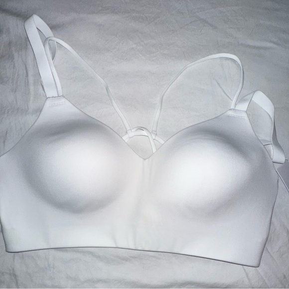 GYMSHARK White Strappy Back Sports Bra - Picture 1 of 3